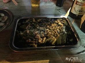 大瓜吃烤肉,烤肉飘香，共享美味时光