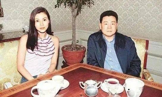 刘銮雄吃自己的瓜,揭秘豪门恩怨背后的惊人真相