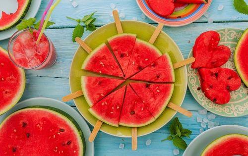 最佳吃瓜姿势,轻松畅享夏日清凉时光