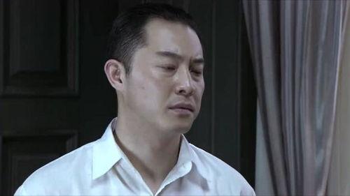 许忠义大姐吃瓜,许忠义大姐的瓜田奇遇记